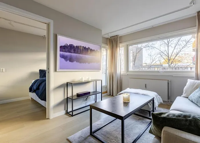 Staymate Apartment. 500M From The Royal Palace